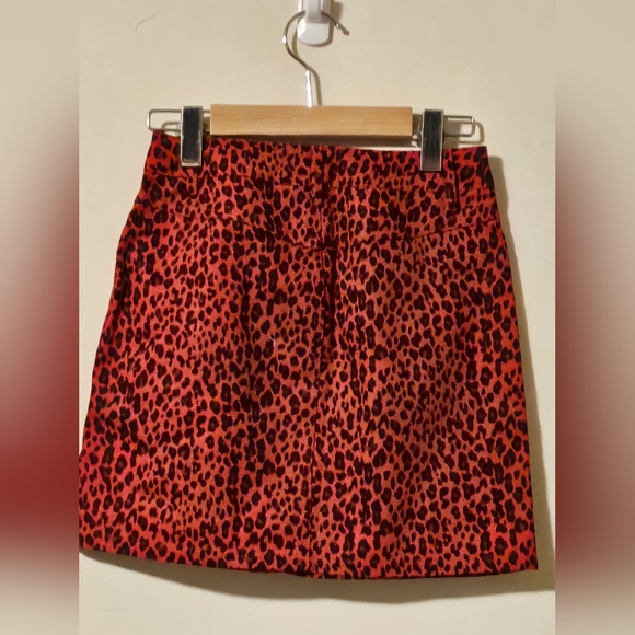 Charlotte Russe red leopard print mini skirt - Picture 4 of 8